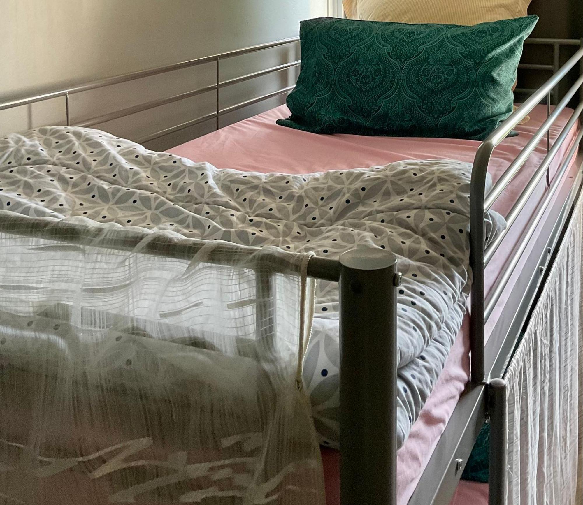 Female-Dortoir Femme -Dorm Shared Room Paris Bobigny Exteriér fotografie