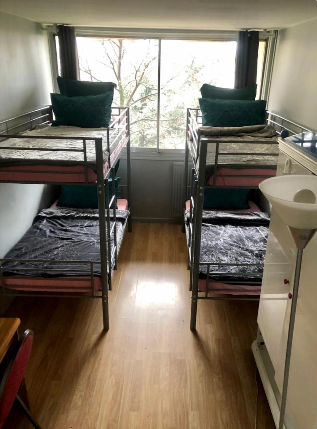 Female-Dortoir Femme -Dorm Shared Room Paris Bobigny Exteriér fotografie